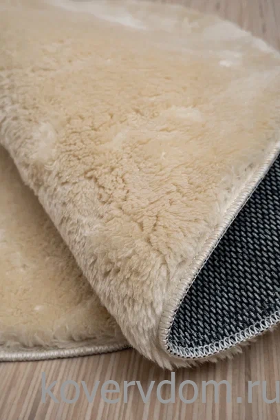 Ковер из искусственного меха Chic 1000A BEIGE_2000 круг Ковер из искусственного меха Chic 1000A BEIGE_2000 круг